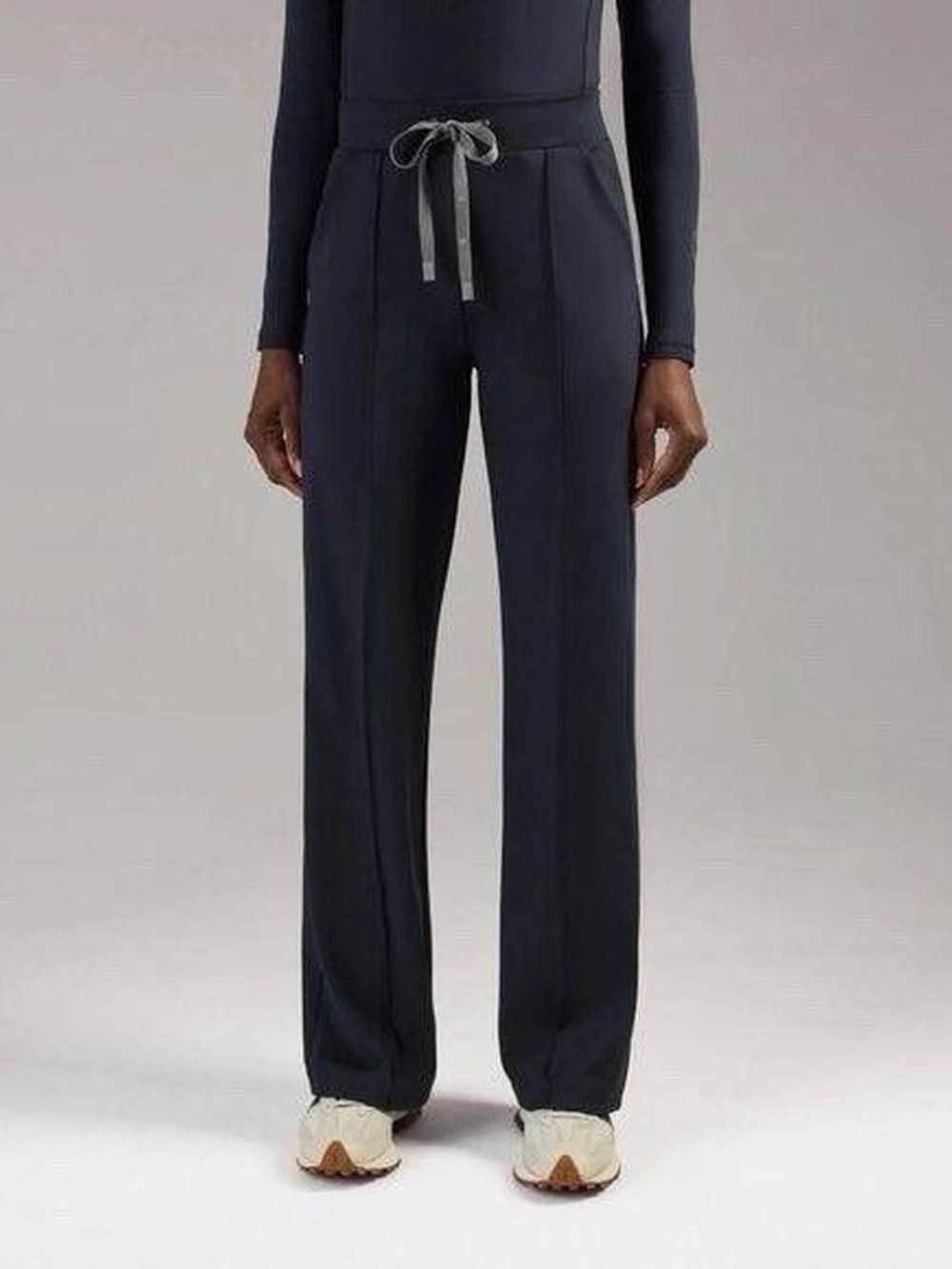 FIGS Charcoal Grey Women’s Piedra FORMx Wide-Leg Drawstring Pants